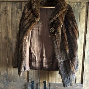 Vintage Luxurious Brown Fur Cape skinner mink?